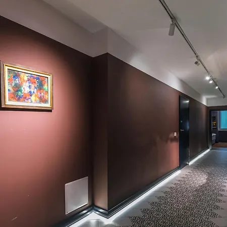 מלון דירות Air Albania Stadium Apartments *